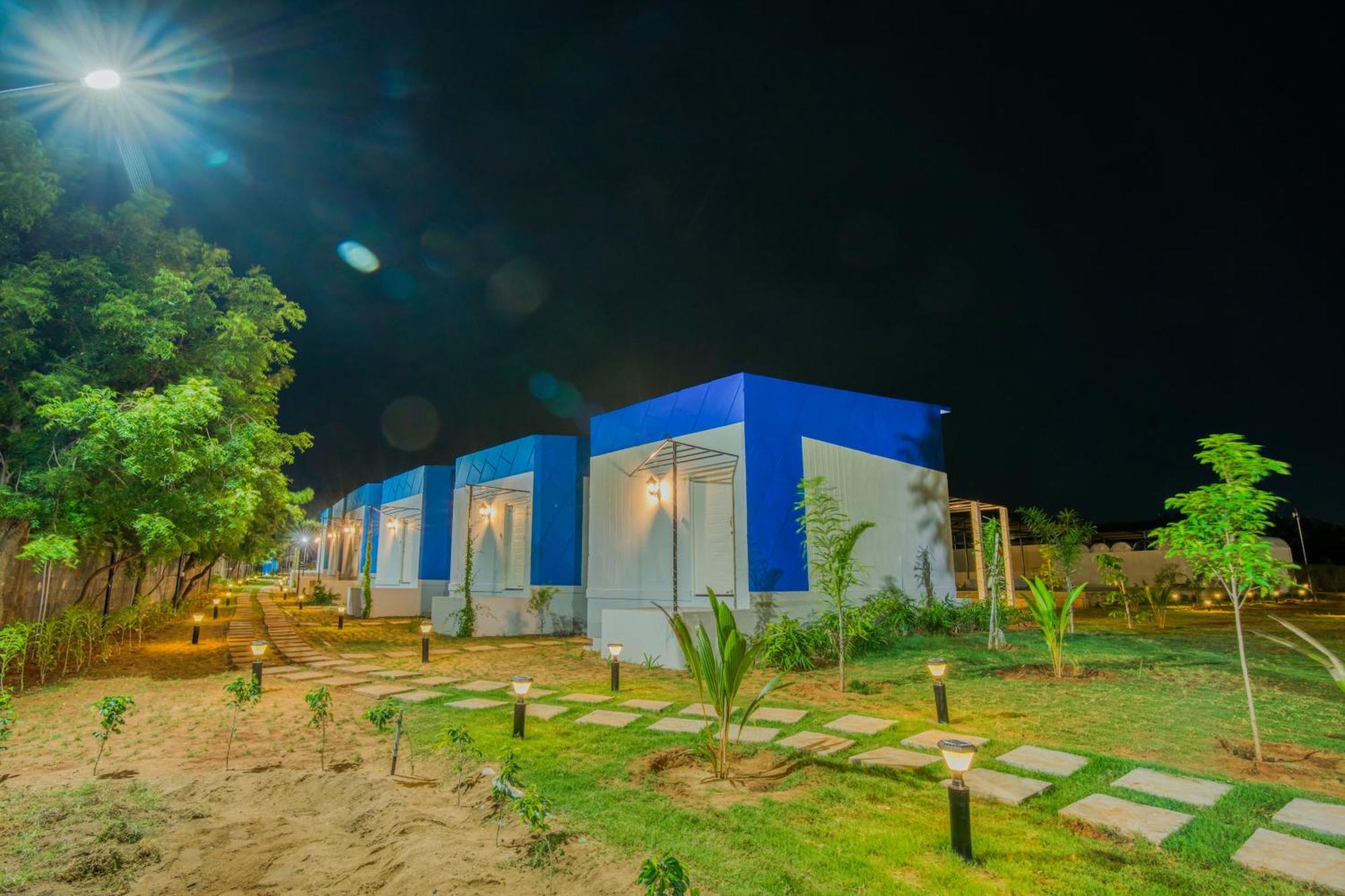 Seaborne Beach Resort オーロヴィル エクステリア 写真