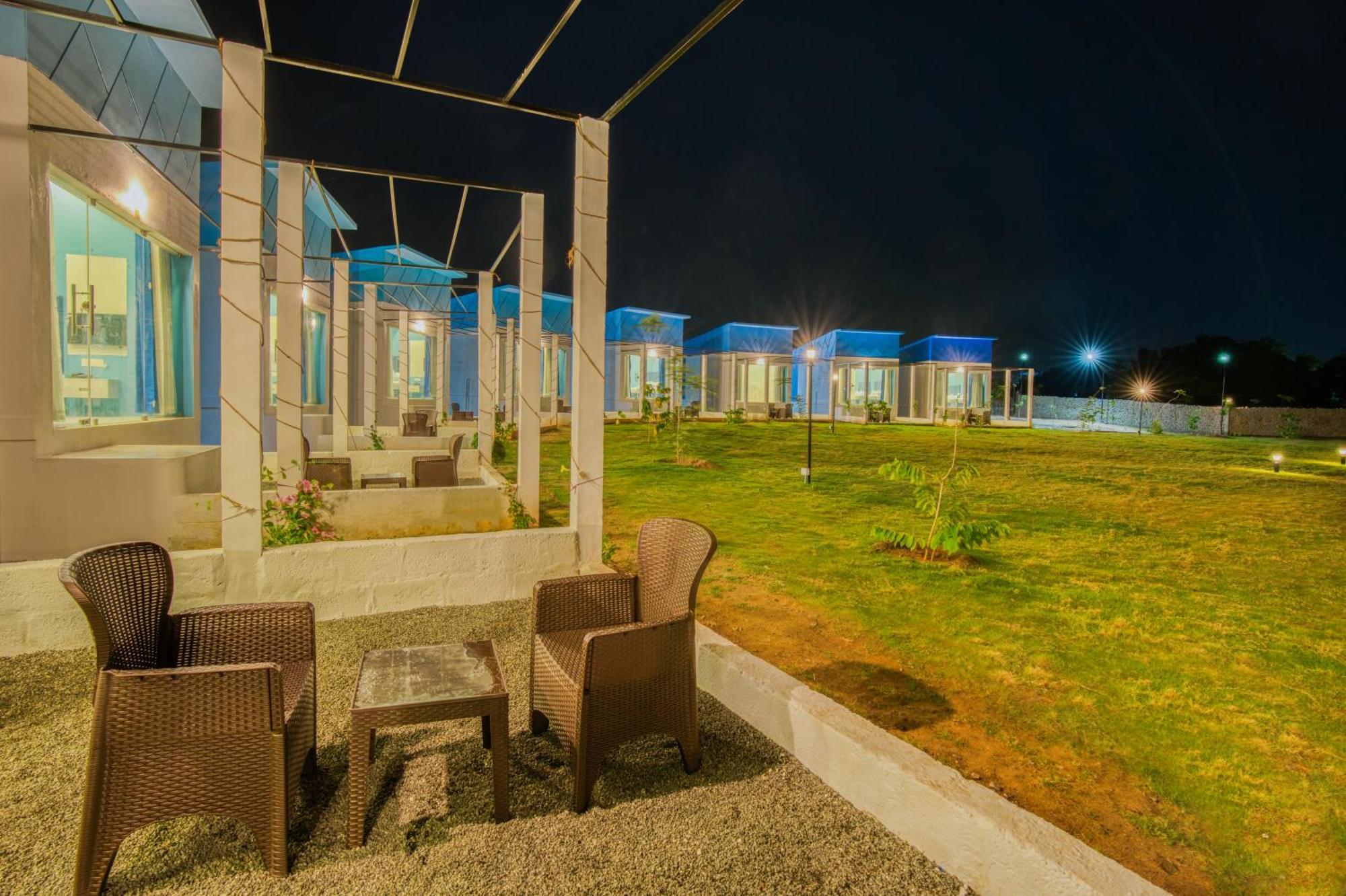 Seaborne Beach Resort オーロヴィル エクステリア 写真